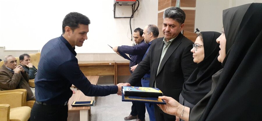 شهرری | جلسه هم اندیشی  مراکز دولتی و مثبت زندگی