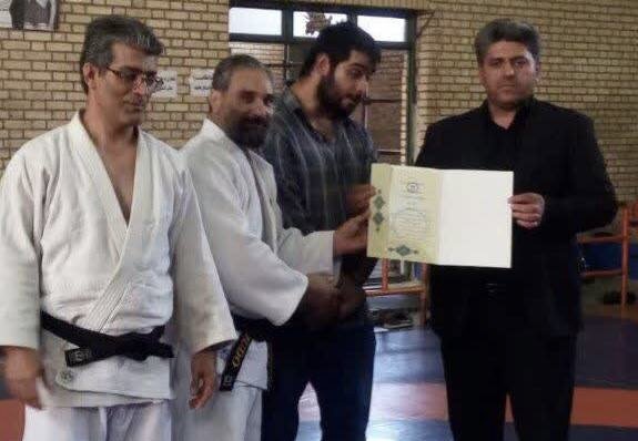 شهرری | تقدیر از مدیر بهزیستی