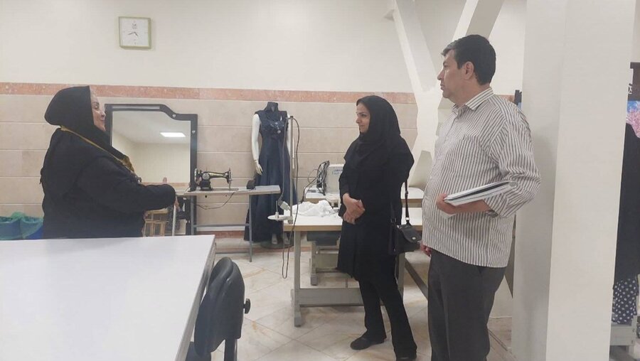 شهرری | بازدید معاون توسعه کارآفرینی و اشتغال بهزیستی شهرستان ری از آموزشگاه فنی و حرفهای شهرری | بازدید معاون توسعه کارآفرینی و اشتغال بهزیستی شهرستان ری از آموزشگاه فنی و حرفهای