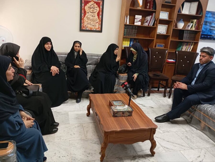 شهرری | بازدید سرپرست دفتر امور زنان و خانواده استانداری تهران و مشاور امور بانوان بهزیستی کشور از مرکز شهدای دولت‌آباد شهرستان ری