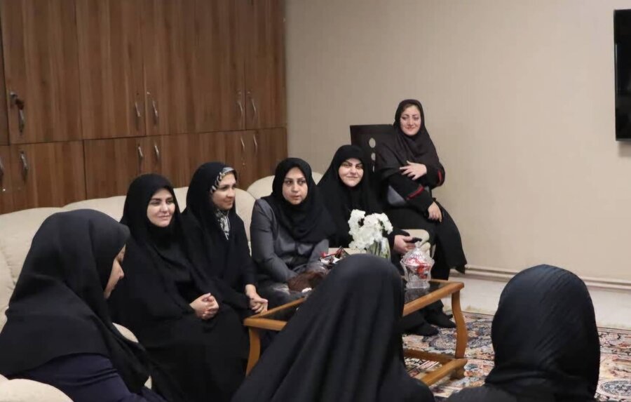 شهرری | بازدید سرپرست دفتر امور زنان و خانواده استانداری تهران و مشاور امور بانوان بهزیستی کشور از مرکز شهدای دولت‌آباد شهرستان ری