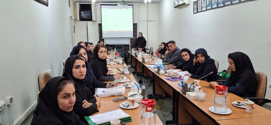 شهرری |برگزاری جلسه آموزشی-توجیهی روند نظارت بر مراکز مثبت زندگی شهرری |برگزاری جلسه آموزشی-توجیهی روند نظارت بر مراکز مثبت زندگی